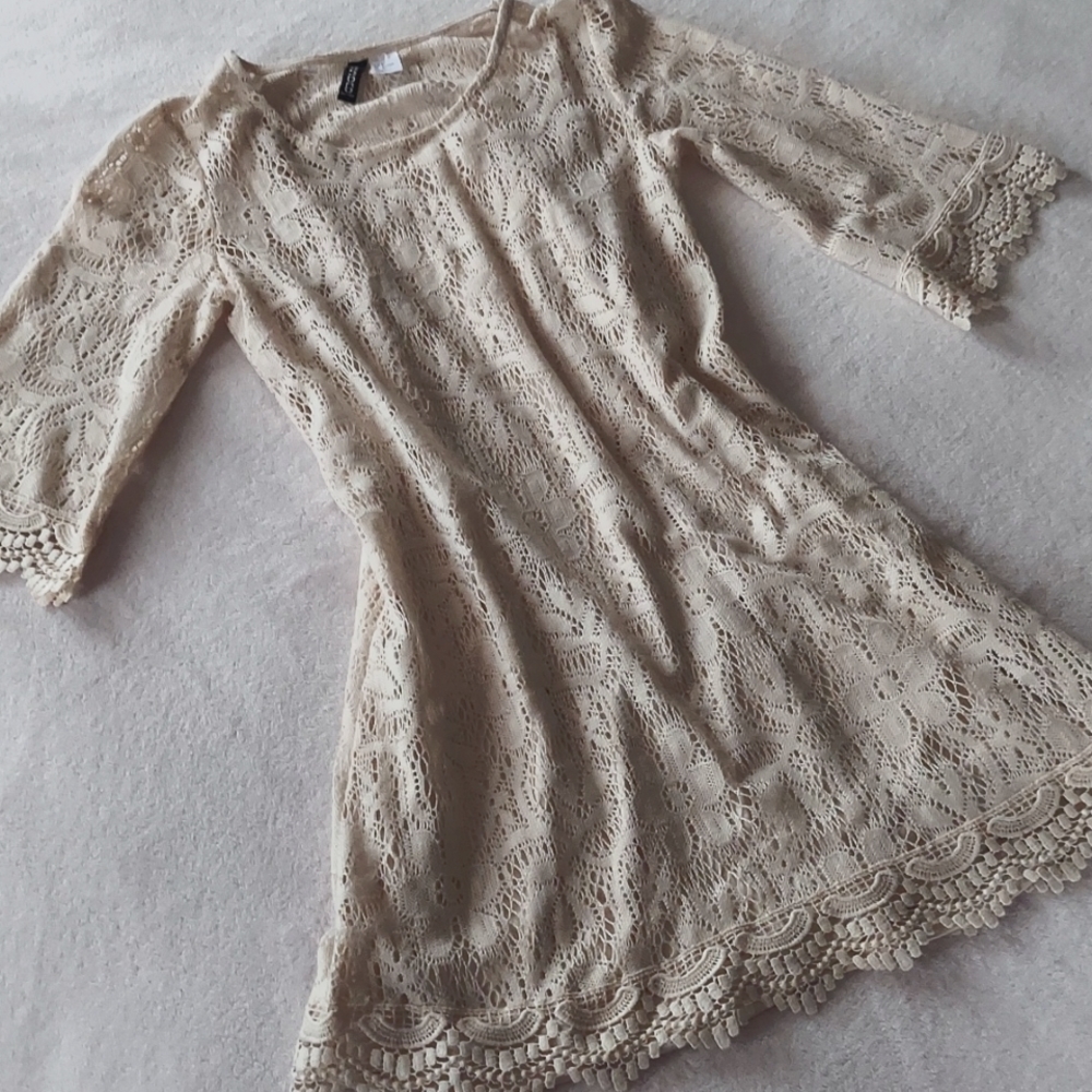 H&M DIVIDED Champagne Lace Mini Bohemian Dress